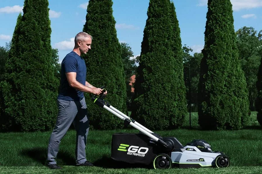 electric battery lawn mowers