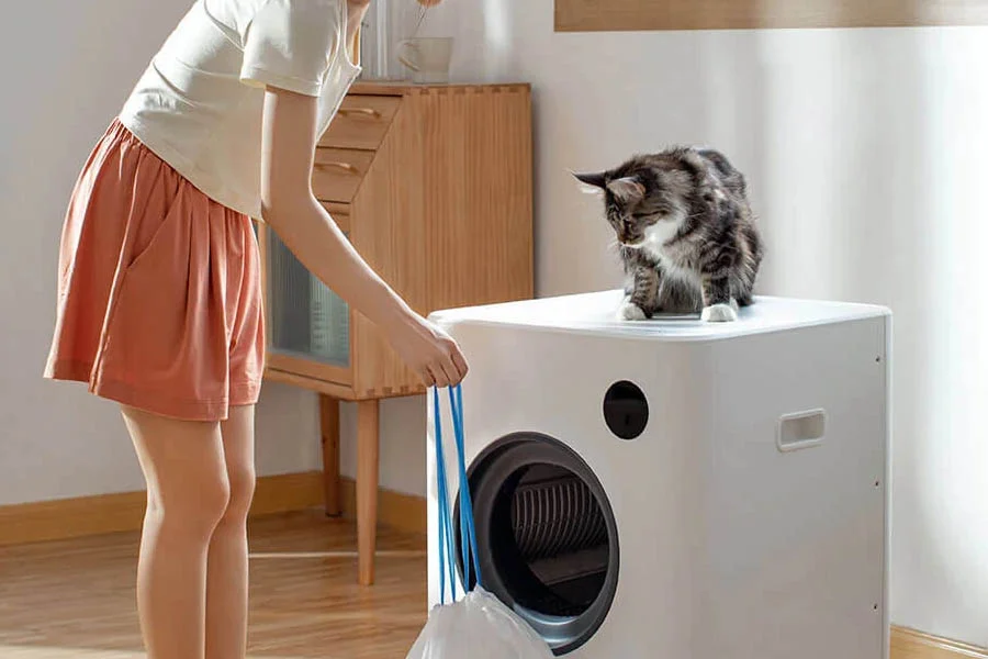 automatic self cleaning litter tray